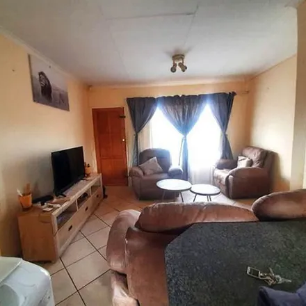 Image 5 - Maple Road, Chantelle, Akasia, 0118, South Africa - Apartment for rent