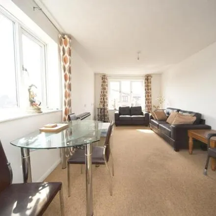 Image 7 - Churchill Court, Enfield, London, N9 - Apartment for sale