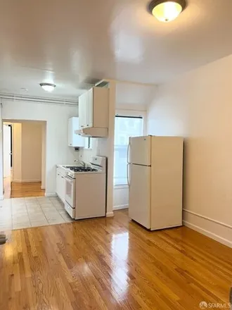 Image 7 - 230 Lowell St Apt 4, San Francisco, California, 94112 - Apartment for rent