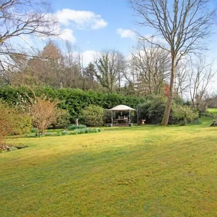 Image 4 - Gracious Lane, Sevenoaks Weald, TN13 1TR, United Kingdom - House for sale