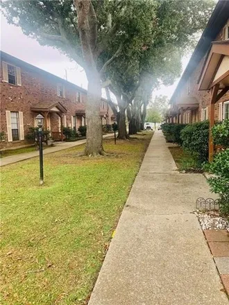 Image 3 - Newport Place, Kenner, LA 70065, USA - Condo for sale