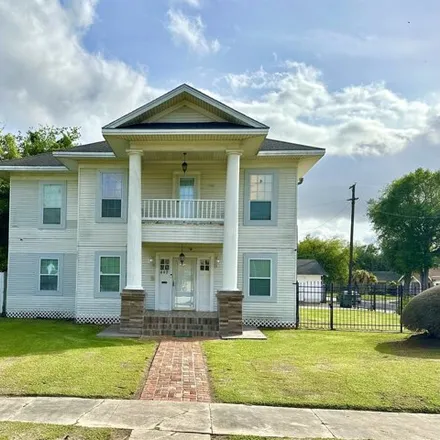 Buy this 5 bed house on 3284 5th Street in Lakeview, Port Arthur