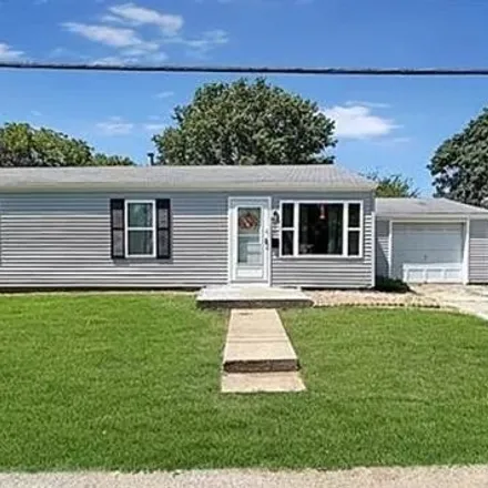 Buy this 3 bed house on 853 South 23rd Street in Lexington, Lafayette County