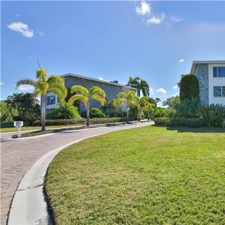 Rent this 3 bed condo on Sands Point Conominiums in Sands Point Road, Longboat Key