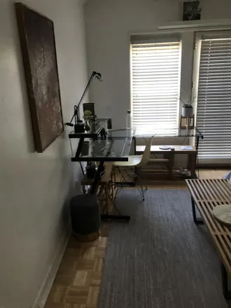 Image 1 - 885 Thayer Avenue, Los Angeles, CA 90024, USA - Room for rent