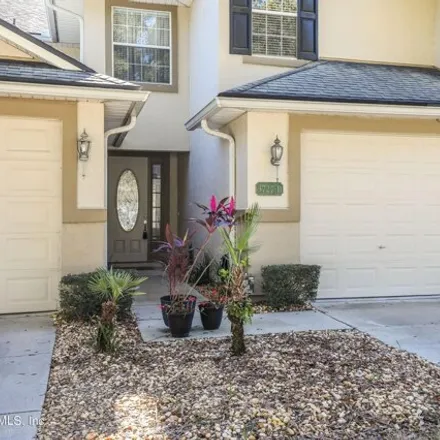 Buy this 3 bed condo on 3755 Creswick Circle in Clay County, FL 32065
