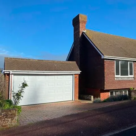 Rent this 5 bed house on Ascot Close in Eastbourne, BN20 7HL