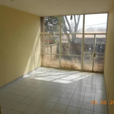 Image 1 - Yeo Street, Yeoville, Johannesburg, 2001, South Africa - Apartment for rent