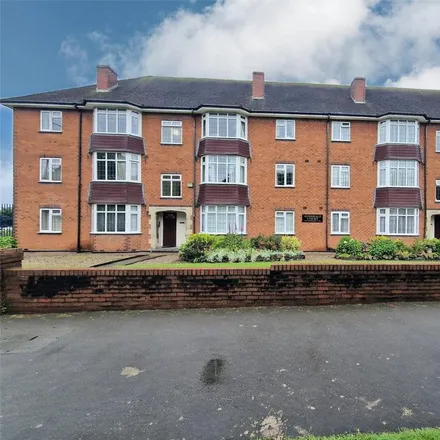 Rent this 2 bed apartment on 1166 Bristol Road South in Longbridge, B31 2TJ