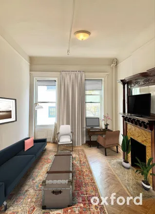 Image 1 - Broadway & West 70th Street, Broadway, New York, NY 10023, USA - House for rent