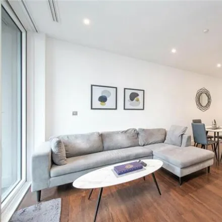 Buy this 1 bed apartment on Maine Tower in 9 Harbour Way, Canary Wharf