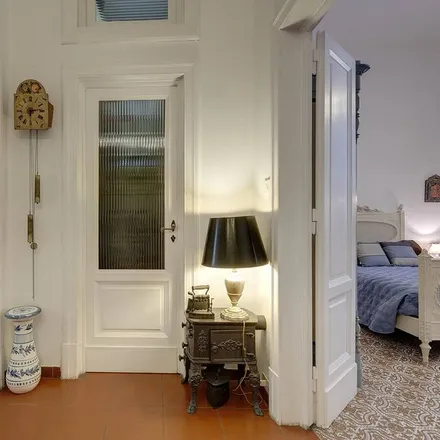 Rent this 2 bed apartment on Florence