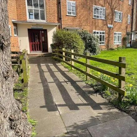 Buy this 1 bed apartment on Acacia Grove in London, SE21 8RS