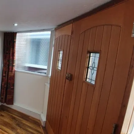 Rent this 3 bed townhouse on 20 Recreation Road in Coventry, CV6 7AW