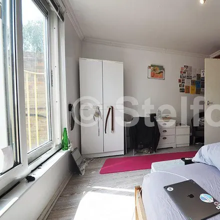 Image 5 - Delta House, 4-10 North Road, London, N7 9GN, United Kingdom - Apartment for rent