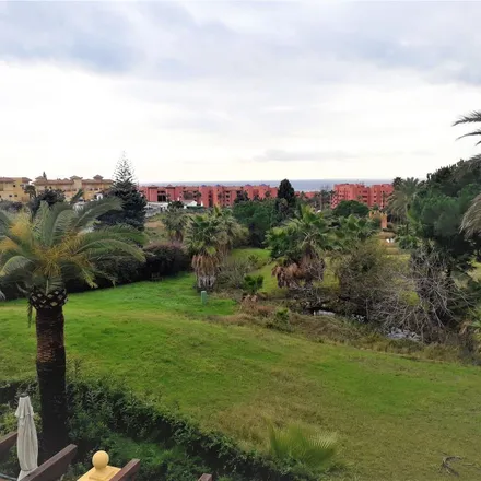 Image 2 - Calle Huerta Chica, 1 D, 29601 Marbella, Spain - Townhouse for rent
