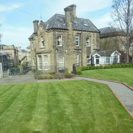 Image 3 - New North Road Cemetery Road, New North Road, Huddersfield, HD1 5QS, United Kingdom - Townhouse for rent