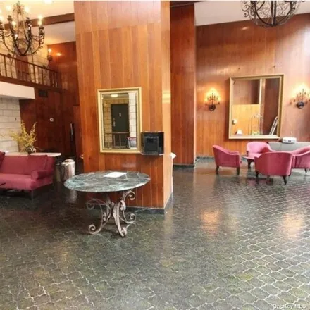 Image 3 - 102-31 67th Avenue, New York, NY 11375, USA - Apartment for sale