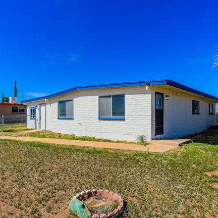 Image 3 - 827 North Ridge View Place, Huachuca City, Cochise County, AZ 85616, USA - House for sale