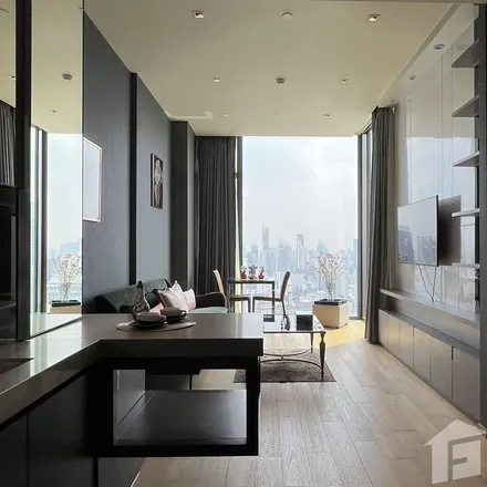 Rent this 1 bed apartment on 28 in Chit Lom Road, Ratchaprasong