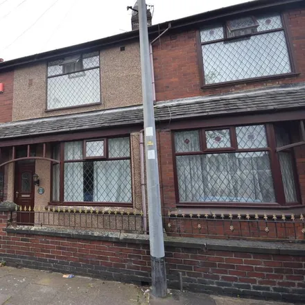 Rent this 2 bed townhouse on May Avenue in Tunstall, ST6 6EN