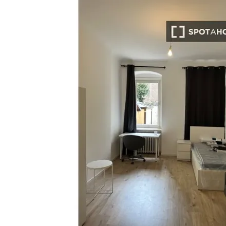 Rent this 8 bed room on Düsseldorfer Straße 46a in 10707 Berlin, Germany