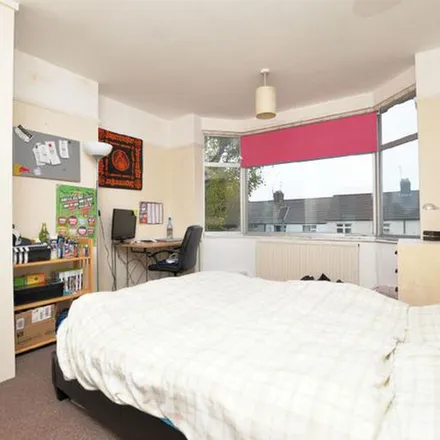Rent this 4 bed apartment on Staple Hill Road in Bristol, BS16 2LG