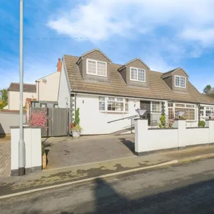 Buy this 6 bed house on Greystones Close in Aberford, LS25 3AR