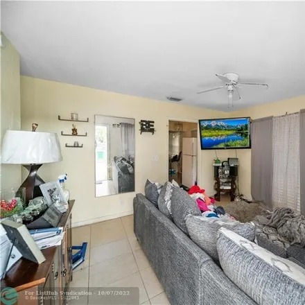 Image 4 - 1509 West 10th Street, Riviera Beach, FL 33404, USA - House for sale