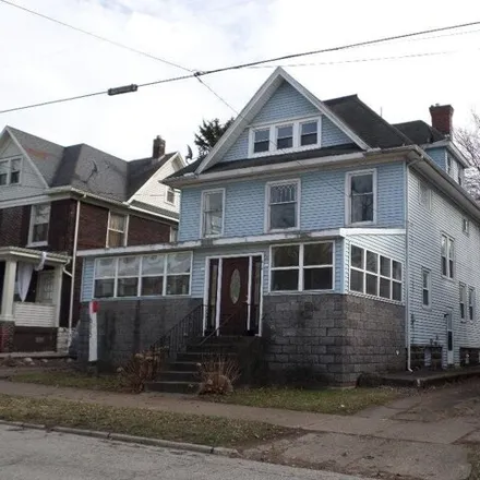 Buy this 6 bed house on 410 Cherry Street in Erie, PA 16507