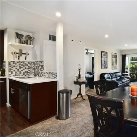 Buy this 1 bed condo on Julianna Lane in Los Angeles, CA 91364