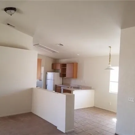 Image 5 - 3084 Silver Canyon Lane, North Las Vegas, NV 89031, USA - House for sale