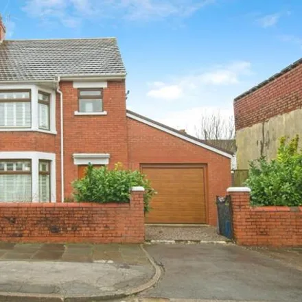 Buy this 3 bed duplex on Ludlow Close in Cardiff, CF11 7DG