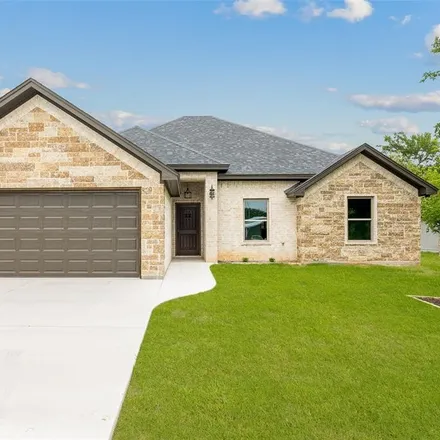 Buy this 3 bed house on 806 Colorado River Drive in Hood County, TX 76048