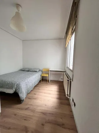 Rent this studio room on Calle de la Batalla del Salado in 38, 28045 Madrid