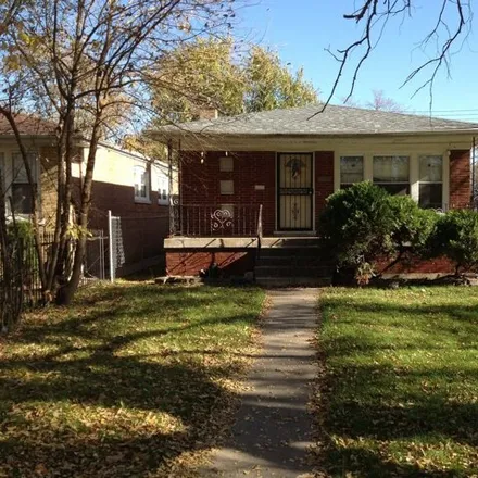 Buy this 3 bed house on 10525 South Cottage Grove Avenue in Chicago, IL 60628