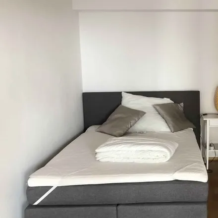 Rent this 5 bed room on Leerbachstraße 118 in 60322 Frankfurt, Germany