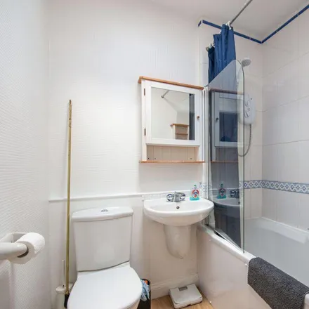 Image 9 - 24 Craigmillar Park, City of Edinburgh, EH16 5PS, United Kingdom - Apartment for rent