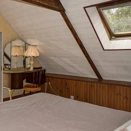 Rent this 1 bed house on 22470 Plouézec