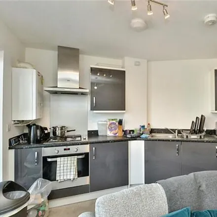 Image 5 - Guildford Avenue, Milton Keynes, MK4 4LS, United Kingdom - Apartment for sale