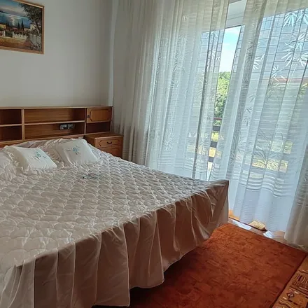 Rent this 2 bed apartment on 51244 Grižane-Belgrad