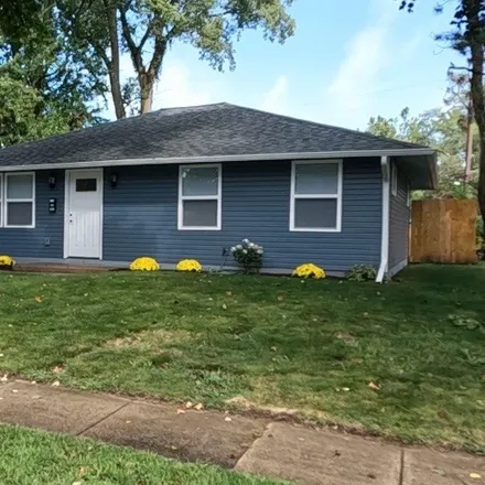 Buy this 3 bed house on 3201 Salem Drive in South Bend, IN 46615