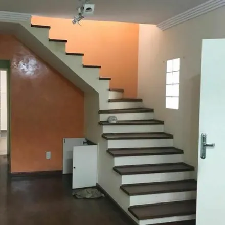 Buy this 5 bed house on Rua Araguaia in Vila Curuçá, Santo André - SP