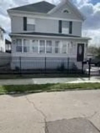 Buy this 5 bed house on 188 Alton Avenue in Dayton, OH 45404