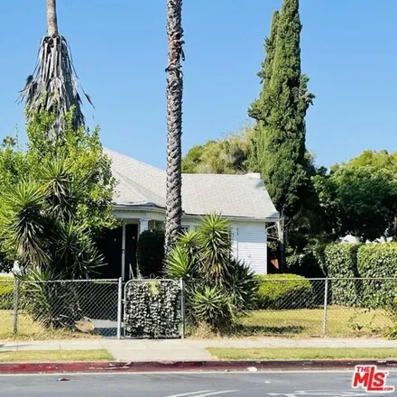 Image 1 - 4922 Lexington Avenue, Los Angeles, CA 90029, USA - House for sale