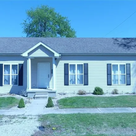 Buy this 3 bed house on 133 East Kentucky Street in Trenton, Clinton County