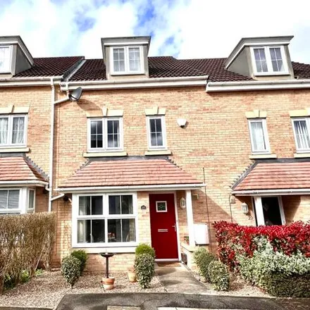 Buy this 4 bed townhouse on Welbury Road in Leicester, LE5 1JQ