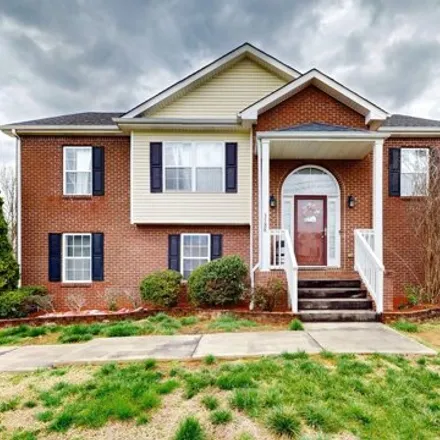 Rent this 5 bed house on 3388 Shivas Rd in Clarksville, Tennessee