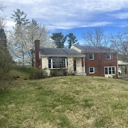 Buy this 3 bed house on 707 Borden Road in Lexington, VA 24450