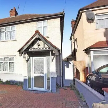 Buy this 3 bed duplex on Dewsbury Road in Dudden Hill, London